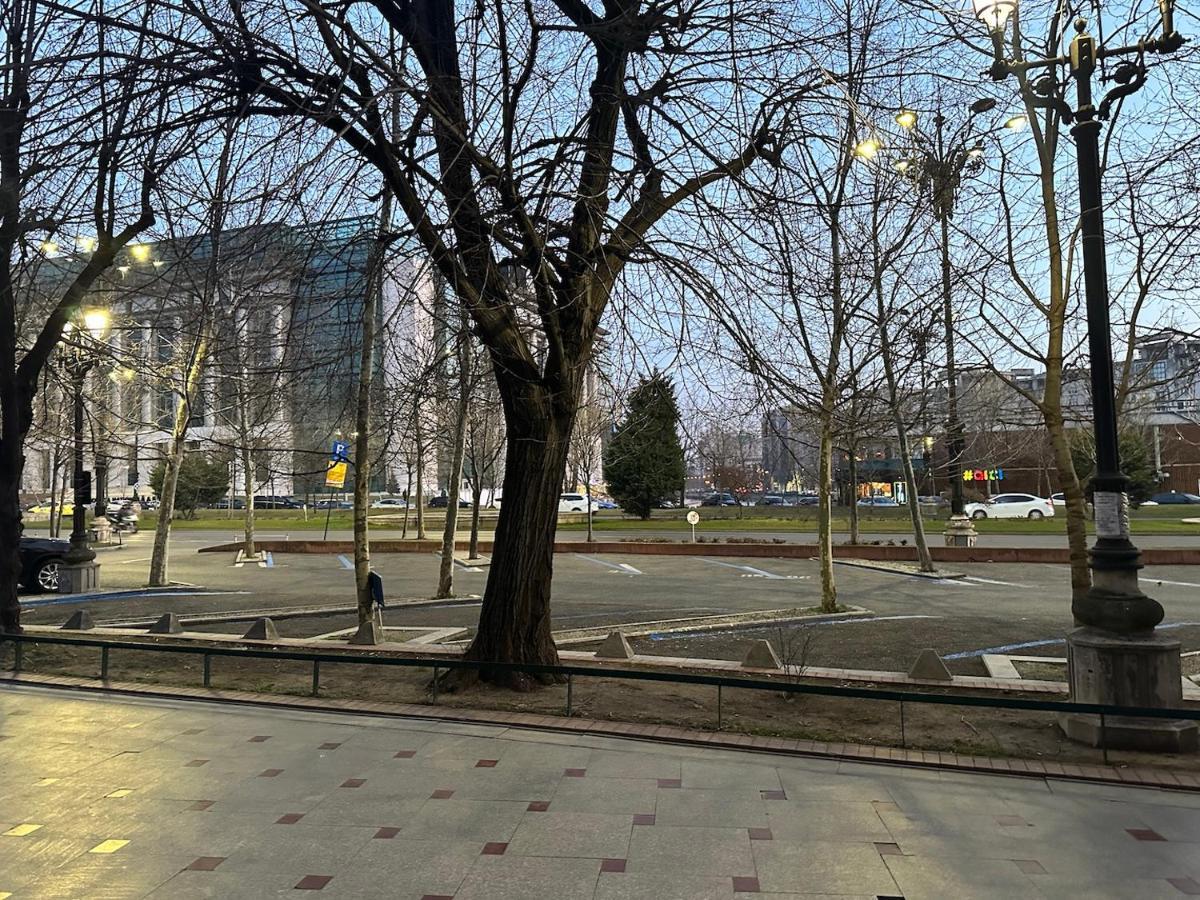 Unirii Lake Tribunal 부쿠레슈티 외부 사진